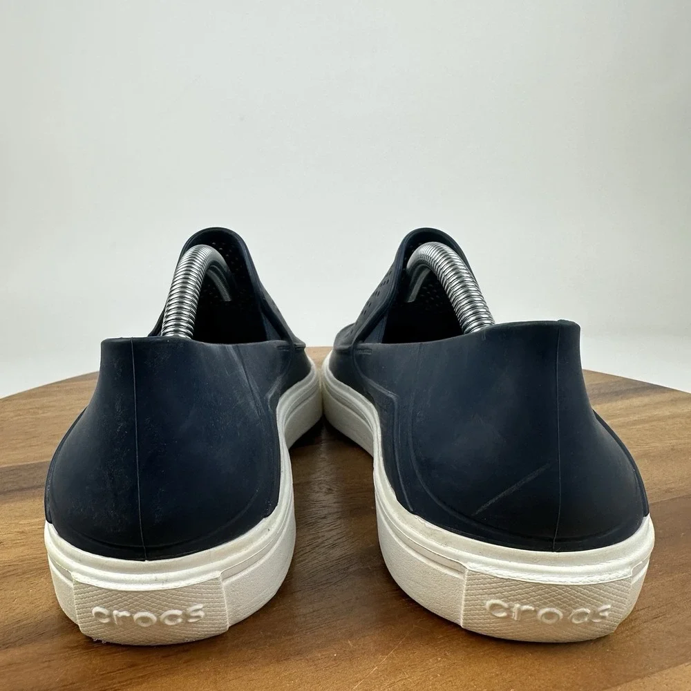 CROCS size standard